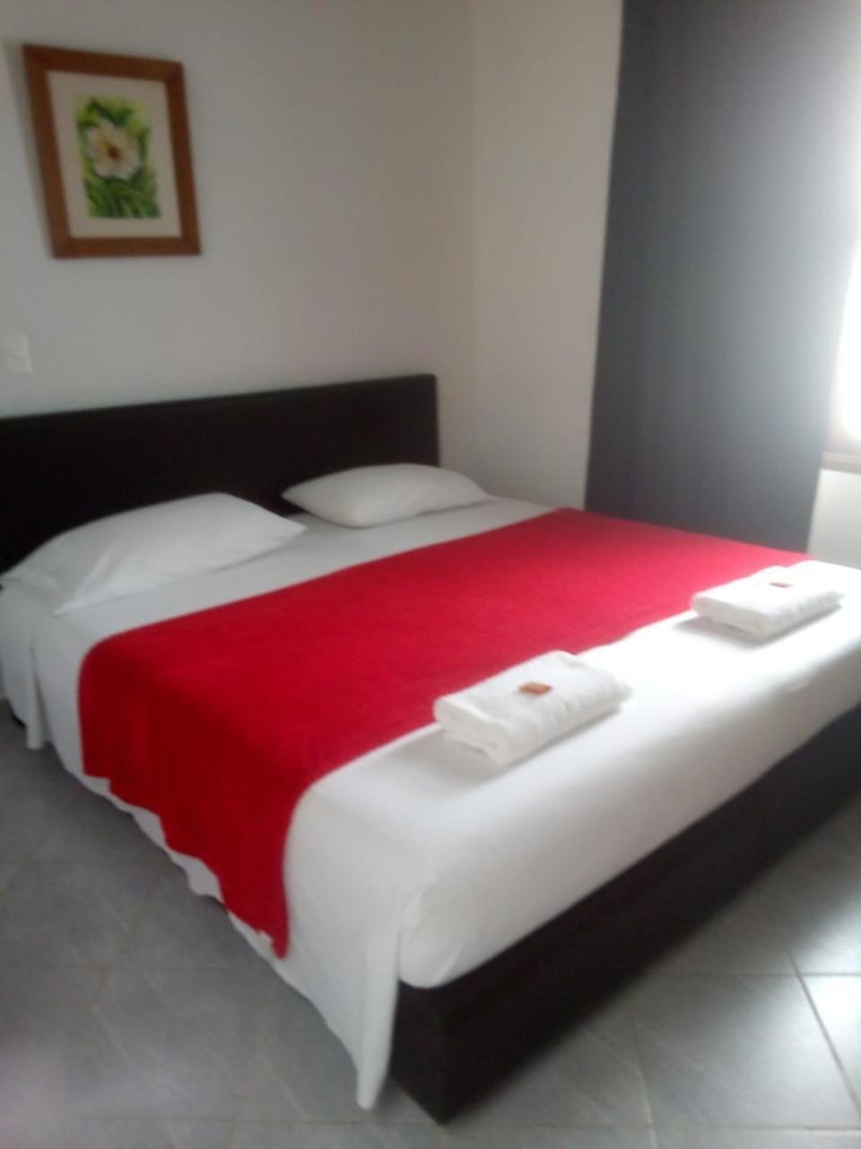 Hotel Barajas Jardin Ngoại thất bức ảnh